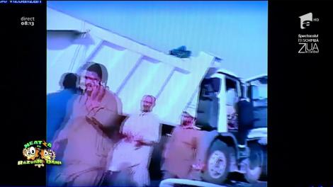 Smiley News: Accident în lanţ cu zeci de basculante