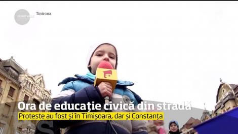 Ora de educație civică din stradă. Suzetele au înlocuit astăzi, vuvuzelele în Piaţa Victoriei!