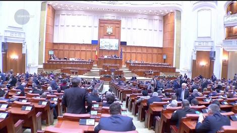 Moţiunea de cenzură a PNL împotriva Guvernului va fi dezbătută şi votată miercuri
