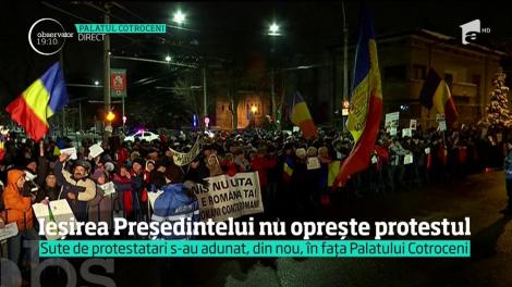Sute de protestatari s-au adunat, din nou, în fața Palatului Cotroceni
