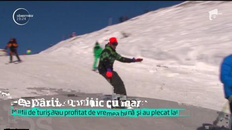 Mii de turiști au profitat de vremea bună și au plecat la schi