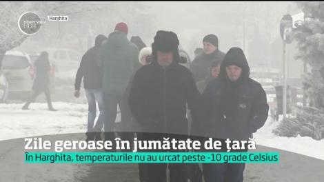 Gerul a pus stăpânire pe jumătate de ţară