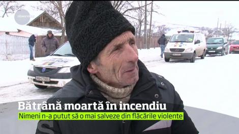 O femeie de 84 de ani a murit carbonizată în casă, la Iaşi
