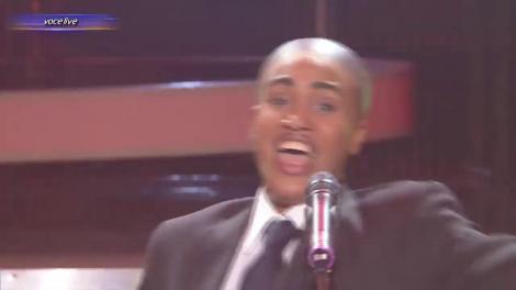 Biu Marquetti se transformă în Lou Bega - "Sweet like cola"