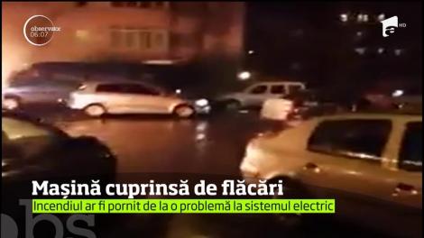 Un şofer din Iaşi a trăit o speritură soră cu moartea, după ce maşina i-a luat foc pe stradă. Flăcările au izbucnit imediat ce bărbatul a coborât de la volan