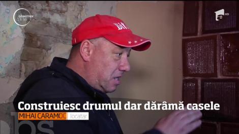 Construiesc drumul dar dărâmă casele. Lucrările de modernizare a unei străzi din Galați au afectat grav 10 case