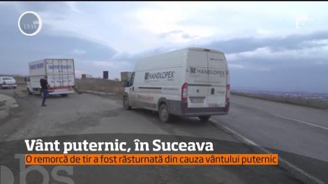 Vănt puternic, în Suceava. Vântul a suflat cu până la 100 de km pe oră