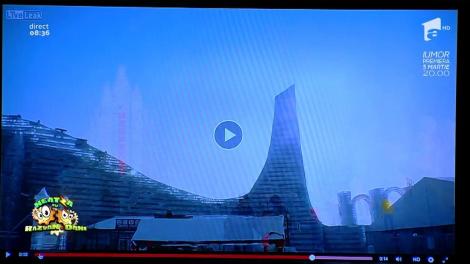 Smiley News: Sculpturi uriaşe din gheaţă, expuse în China