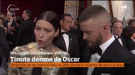 Ținute demne de Oscar. Vedetele de pe covorul roșu au ales ținute în nuanțe de auriu și roșu