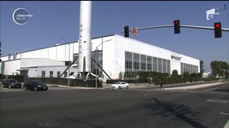 La sfârşitul lui 2018, oameni obişnuiţi vor putea călătorii în jurul Lunii!