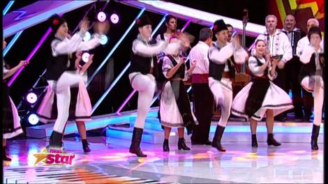 Ansamblul Tradiții Uiorene merge în marea finală Next Star