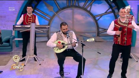 Formația Ianina & Nikolaos Papadopoulos - ”Un trandafil creasti la firida mea”