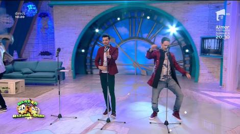 Caliente la puterea a doua! Răzvan și Dani învață să danseze pe ritmuri fierbinți.  Ce mișcări, ce unduiri, ce talent! Râzi cu lacrimi!