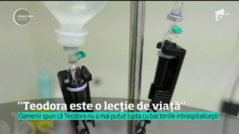 Teodora, studenta măcinată de o boală rară şi de bacteriile luate din spital, a fost condusă pe ultimul drum