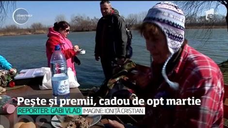 Pește și premii, cadou de opt martie