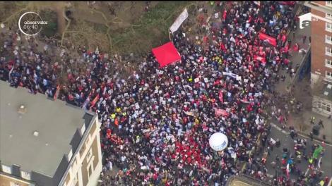 Protest uriaş la Londra. Peste 250 de mii de oameni au ieșit în stradă