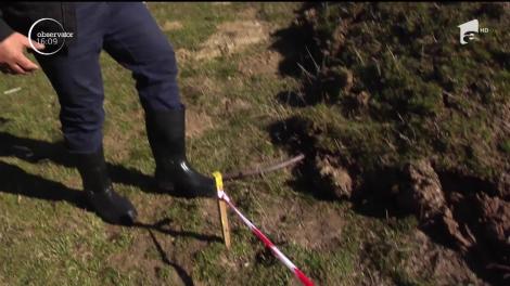 Dealurile o iau la vale în satul Izvoarele, iar specialiştii nu au soluţii rapide pentru asta!