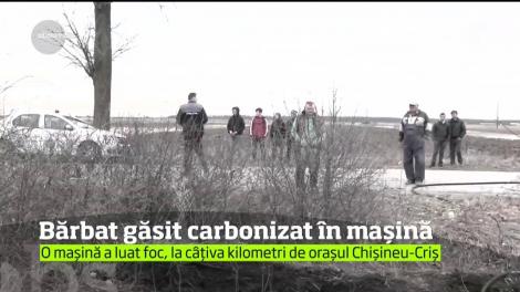 Un bărbat a murit ars de viu în propria mașină, pe un câmp din Arad