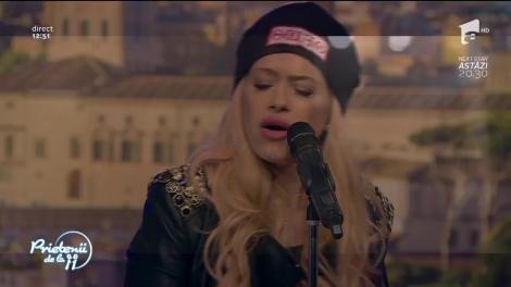 Mică, mică, dar ridică... vocea! Anda Adam, aparitie sexy la ”Prietenii de la 11”, unde ne-a încântat cu piesa "Străină"