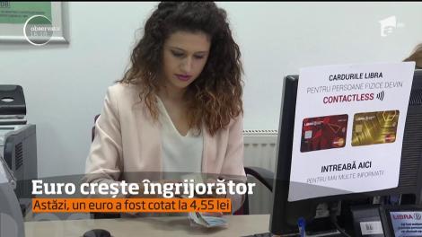 Euro a atins pragul de 4,55 lei