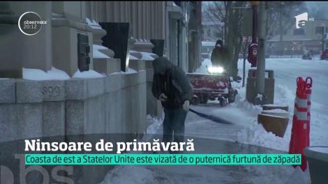 Coasta de Est a Statelor Unite este vizată de o puternică furtună de zăpadă