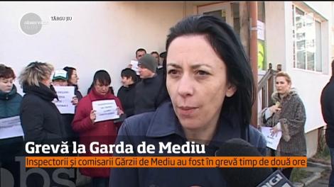 Inspectorii și comisarii Gărzii de Mediu au fost în grevă timp de două ore