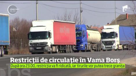 Este aglomeraţie mare la Vama Borş, la graniţa cu Ungaria. Până diseară, la ora 23.00, traficul greu este interzis în ţara vecină
