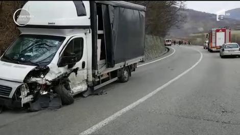 Soţul Alinei Gorghiu, accidentat grav pe Valea Oltului