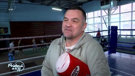 O zi de antrenament cu Leonard Doroftei și puștii lui: "Odată ce lovești, conştientizezi că nu e bine să te baţi, să îţi pierzi libertatea pentru doi pumni"