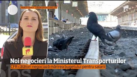 Călătorii care merg cu trenul au avut de suferit în urma protestului de ieri de la CFR Infrastructură, 45 de garnituri au întârziat, pe unele rute, chiar şi peste 300 de minute