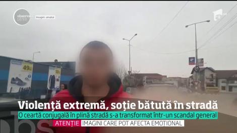 Scene violente într-o parcare din Târgu Jiu! Un bărbat a fost filmat în timp ce îşi ia pe sus soţia şi încerca să o bage în maşină