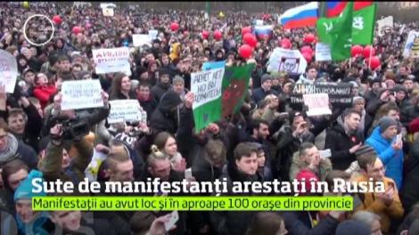 Peste 700 de persoane au fost arestate, la Moscova, după o amplă manifestaţie împotriva corupţiei