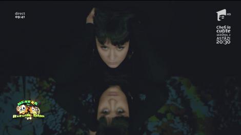 Irina Rimes  cântă "Ce s-a întâmplat cu noi" la Neatza! Cu cămașă albă și fustiță neagră, artista are alura unei școlărițe sexy!