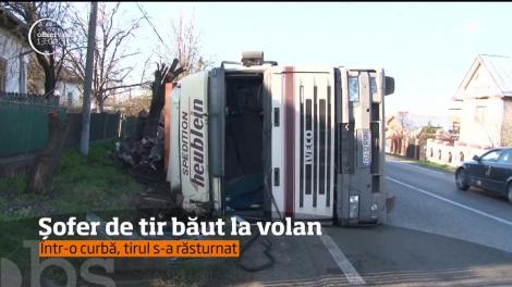 Un şofer de TIR, care s-a urcat băut la volan, a fost la un pas să producă o tragedie pe o şosea din Dâmboviţa
