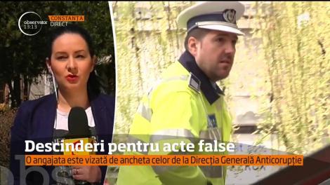 Aglomeraţie de angajaţi ai Direcţiei Generale Anticorupţie, la Serviciul de Evidenţă a Populaţiei din Galaţi!