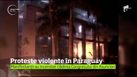 Proteste violente în Paraguay, unde manifestanţii au incendiat clădirea Congresului. Protestatarii se opun unui proiect de modificare a Constituţiei