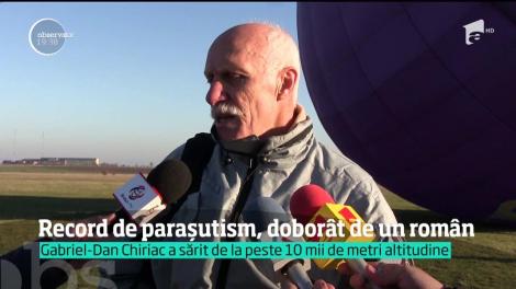 Record de parașutism, doborât de un român. Gabriel-Dan Chiriac a sărit de la peste zece mii de metri altitudine
