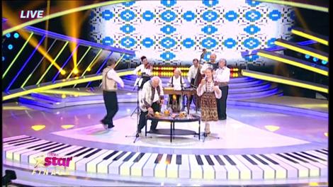 Opt instrumente, o voce cu piele de găină şi talent cât cuprinde. Ce mai?! Petronela Bârsilă a realizat un moment excepţional de folclor