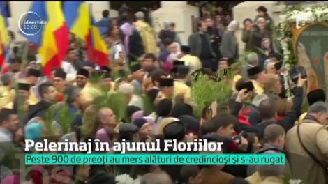 Pelerinaj în ajunul Floriilor! Gigi Becali a participat și el la procesiunea ce are loc în fiecare an