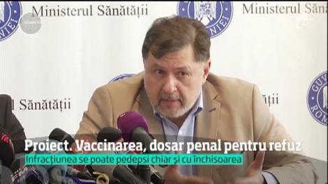 Dosar penal pentru părinţii care refuză vaccinarea şi excluderea copiilor de la şcoală
