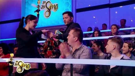 "Vă rog eu frumos să-mi opriți din salariu". Criză de râs, la ZaZa Sing! Vârciu n-a mai rezistat și s-a tăvălit pe jos, după replica unui concurent