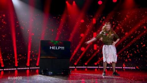 Lana i-a hipnotizat pe toți cu cel mai bizar spectacol prezentat vreodată! „Am venit să vă salvez...”