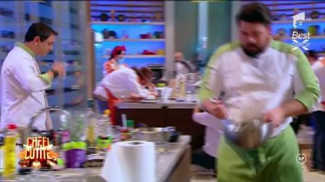 ”Băăăă, mai avem 20 de minute și nimic de pus pe farfurie!” Criza de timp a provocat gafă după gafă în echipele celor trei chefi!