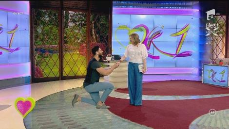 Mirela Vaida, cerută în căsătorie, în direct! Reacția prezentatoarei e haioasă foc: ”Ce-ai mâncat măi copile!?”