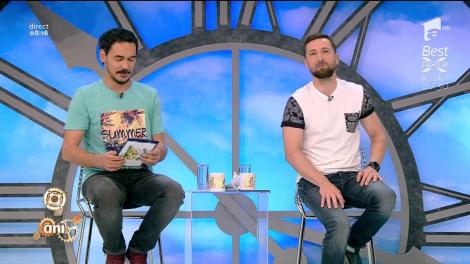 Hahaaa! Prietenia lor, la loc de cinste: ” - Păi băi Dani, la tine totul se măsoară în zece pe linie!” - ”Tu uiți când schelălăiai la mine la geam!”