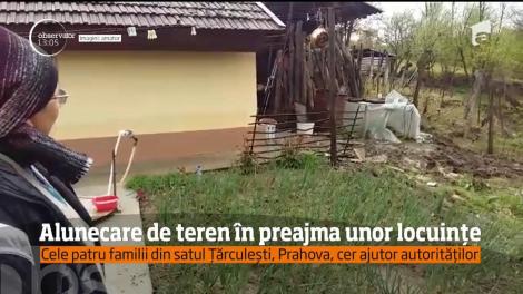 Alunecare de teren în preajma unor locuințe din satul Ţărculeşti din judeţul Prahova