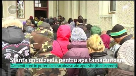 În prima vineri din Săptămâna Luminată, creştinii sărbătoresc Izvorul Tămăduirii