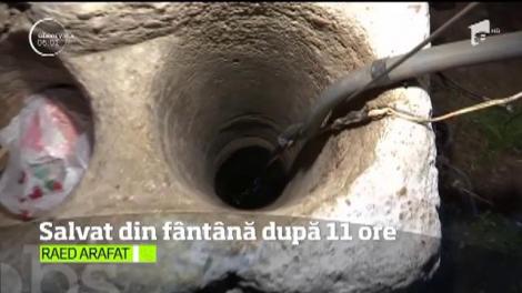 11 ore s-au chinuit cei mai buni pompieri să salveze copilul de un an şi nouă luni din Teleorman, căzut într-o fântână adâncă de aproape 20 de metri.