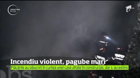 Incendiu de proporţii într-un sat din Bistriţa-Năsăud!