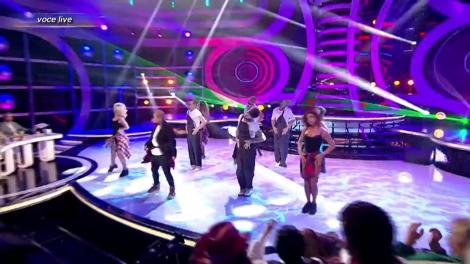 Chris Brown, cât zvâc, ce joc de glezne, ce voce! De te-ar auzi Rihanna, iertat pe veci ai fi! Vai, Anda Adam, ce spectacol!